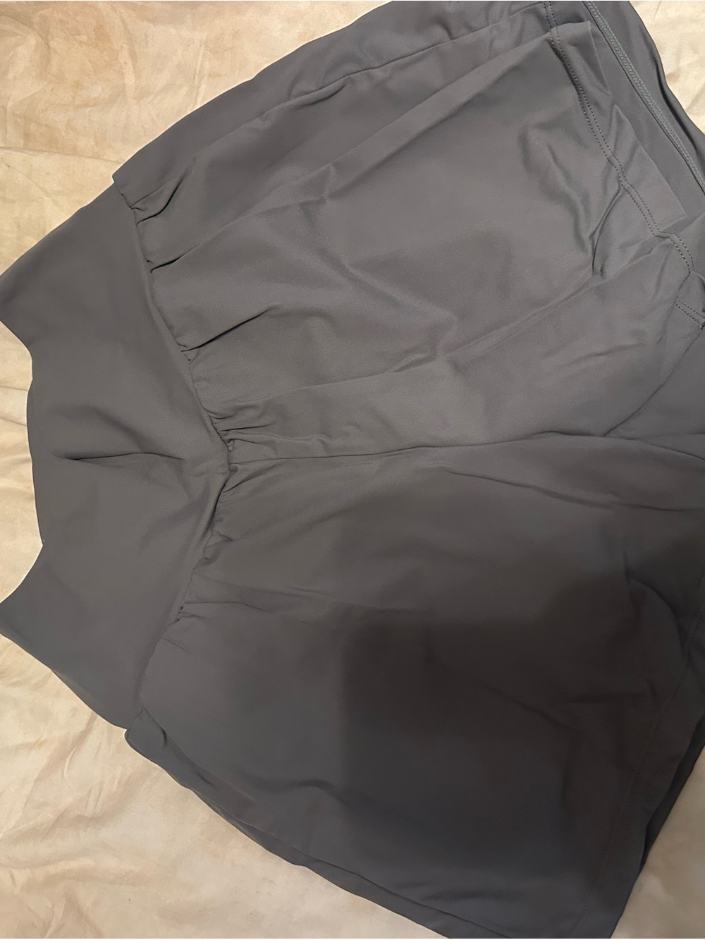 HALARA Charcoal High-Waist shorts